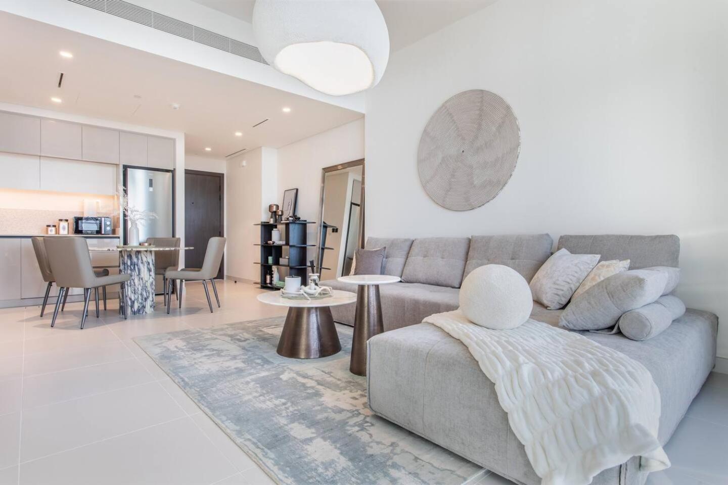 High Floor Beachfront 1br W Sunset & Sea View!