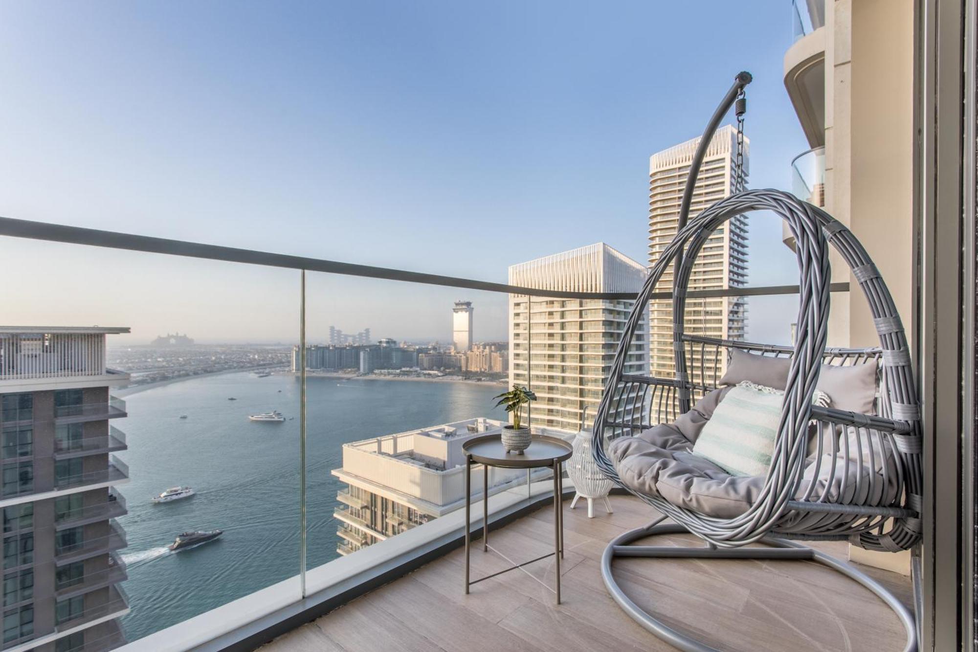 High Floor Beachfront 1br W Sunset & Sea View! Apartamento