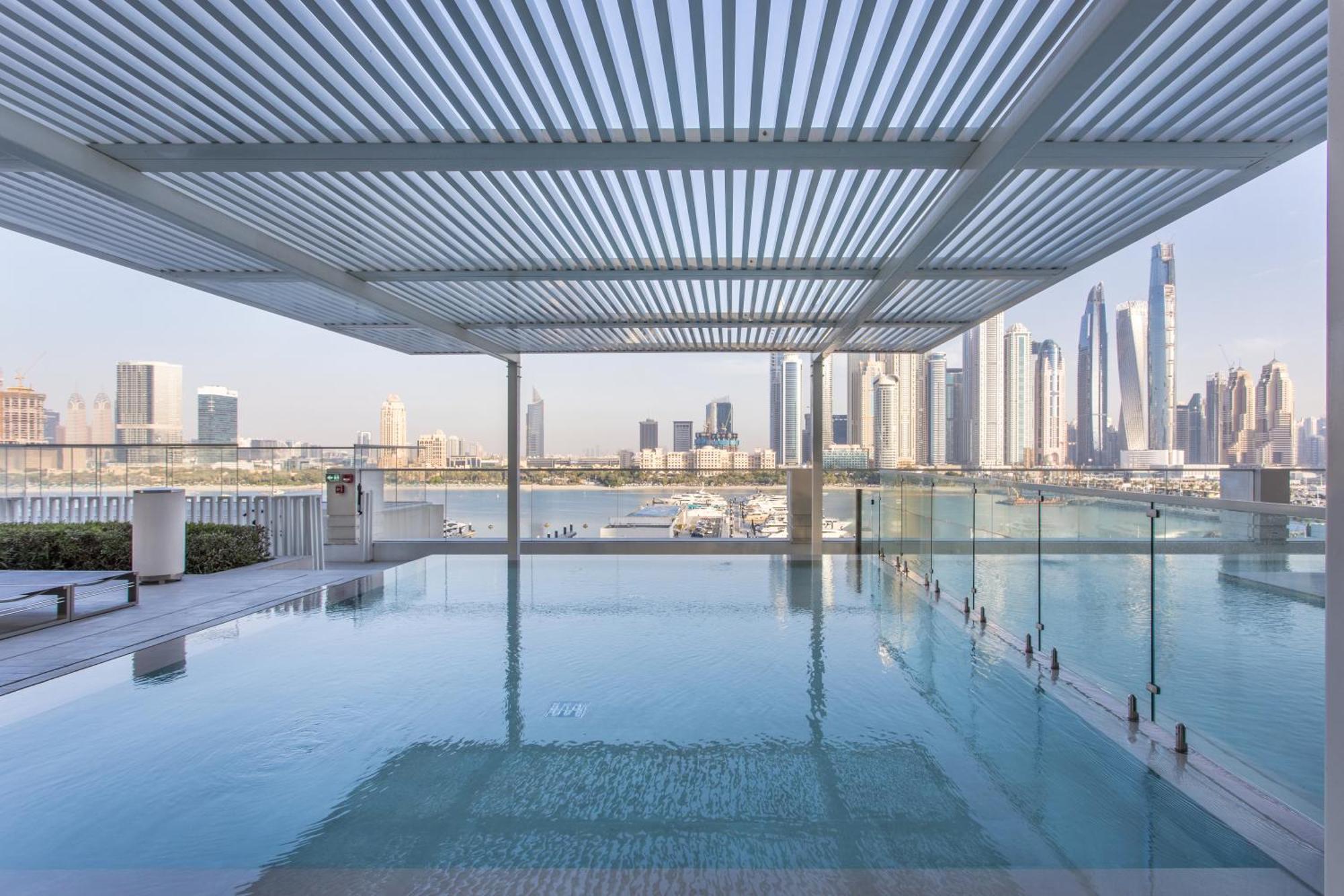 High Floor Beachfront 1br W Sunset & Sea View! Apartamento